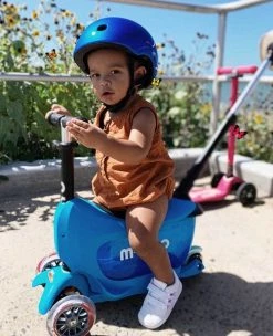 Babyhouse Australia Micro Mini2Go Deluxe Plus - Blue Micro Scooter
