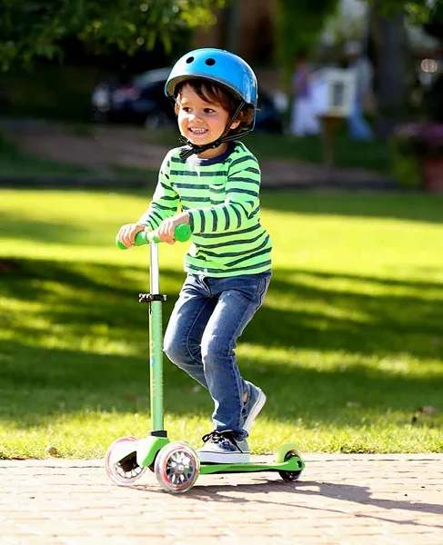 Babyhouse Australia Mini Micro Deluxe Scooter - Green Micro Scooter