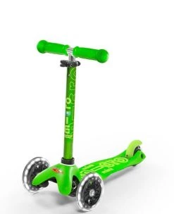 Babyhouse Australia Mini Micro Deluxe LED 3 Wheel Scooter - Green